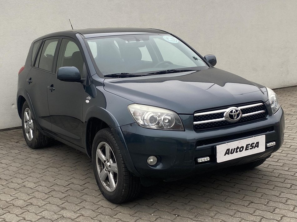 Toyota RAV4 2.2 D  4WD