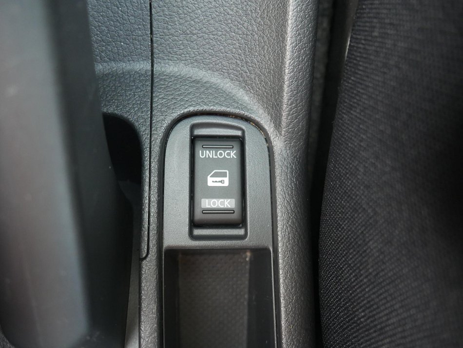 Nissan Note 1.4 i Acenta