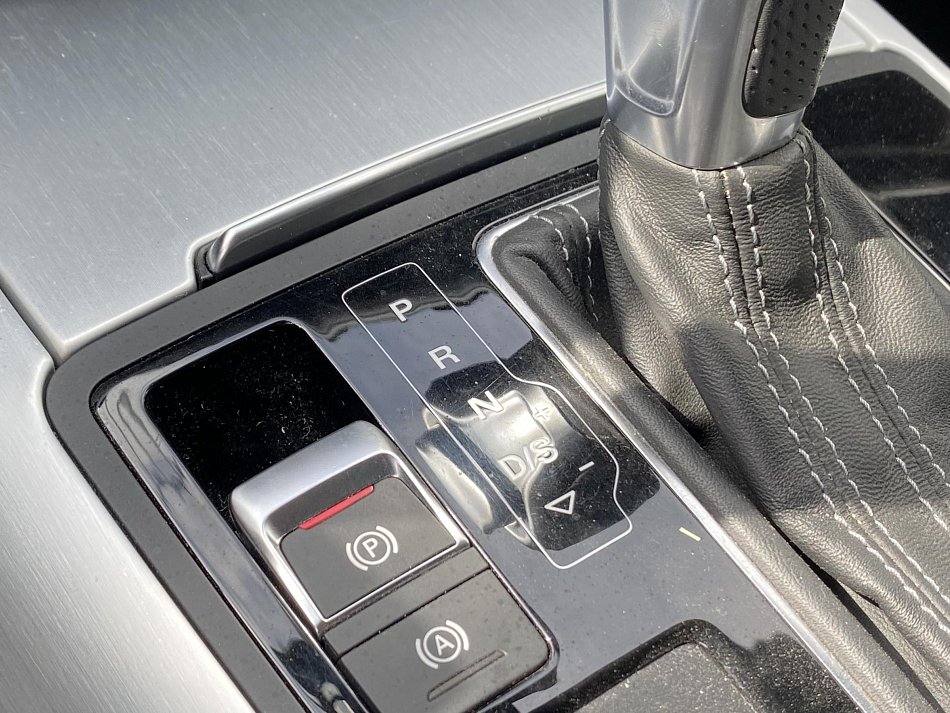 Audi A6 3.0 TDi S-line quattro