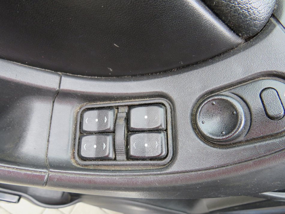 Opel Zafira 2.0i 