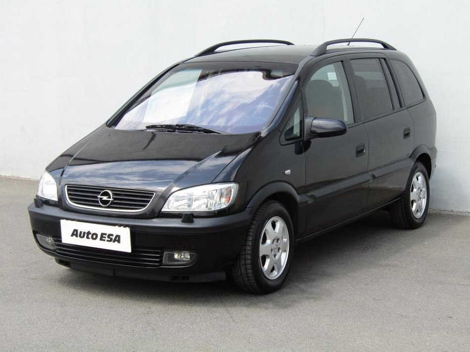 Opel Zafira 2.0i 