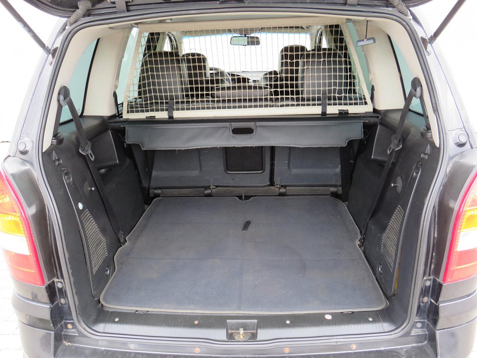 Opel Zafira 2.0i 
