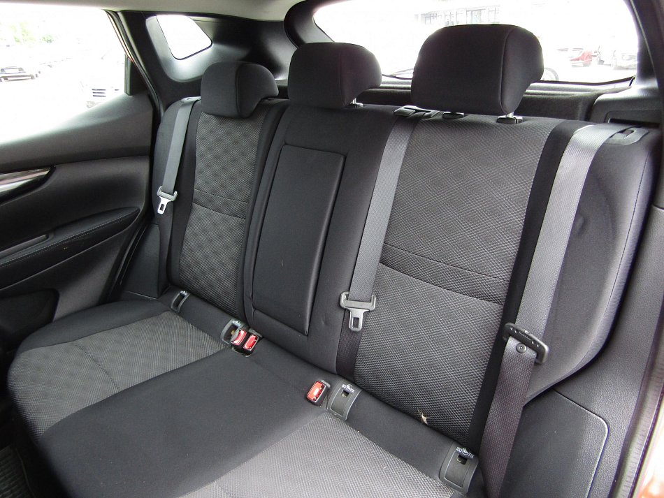 Nissan Qashqai 1.6DIG-T Acenta