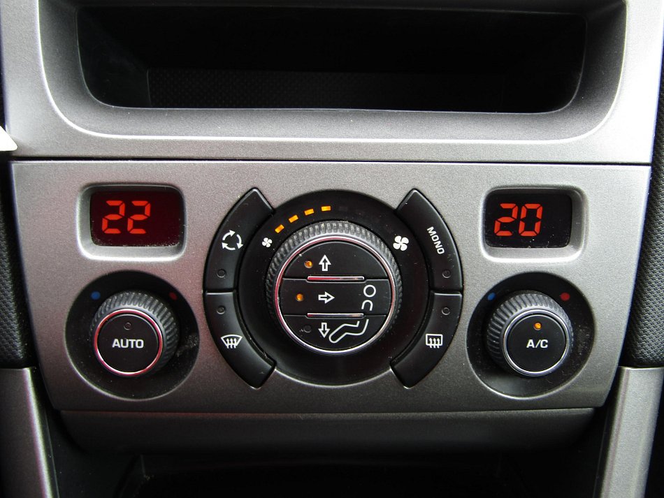 Peugeot 308 1.6I 