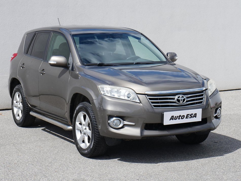 Toyota RAV4 2.0i 