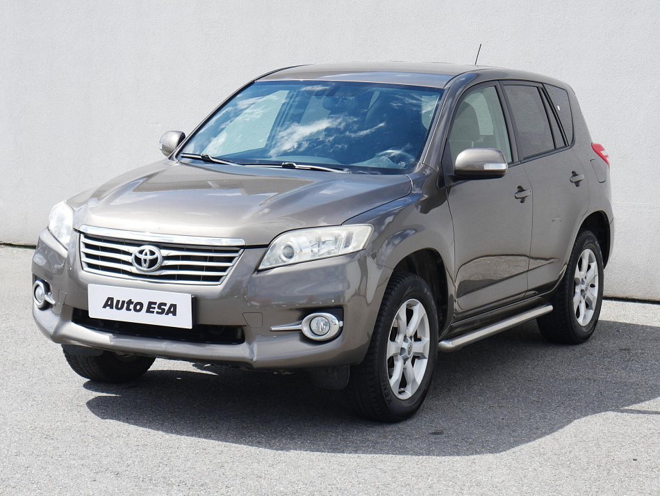 Toyota RAV4 2.0i 