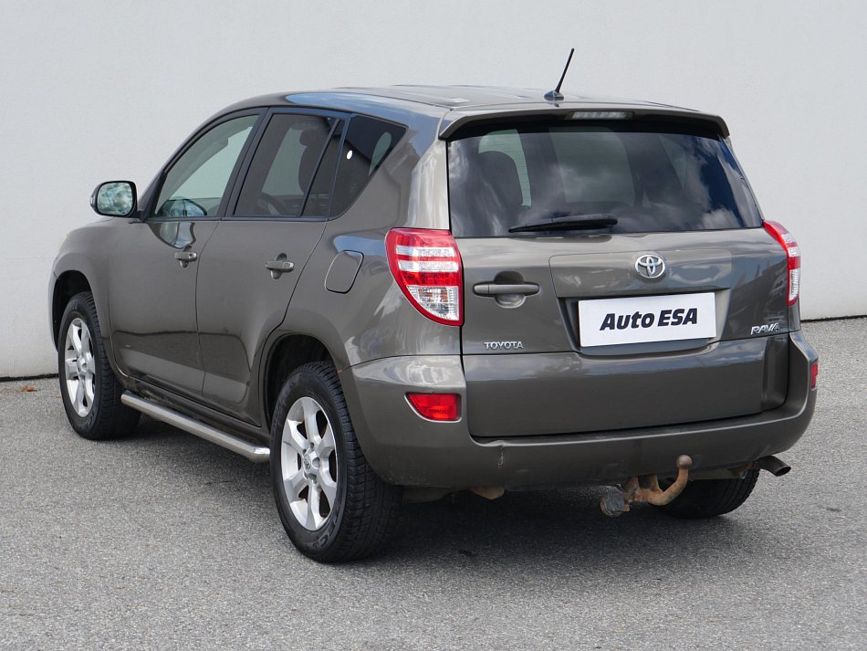 Toyota RAV4 2.0i 