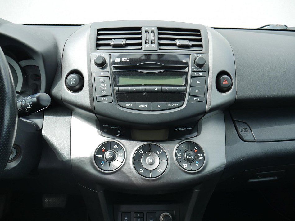 Toyota RAV4 2.0i 