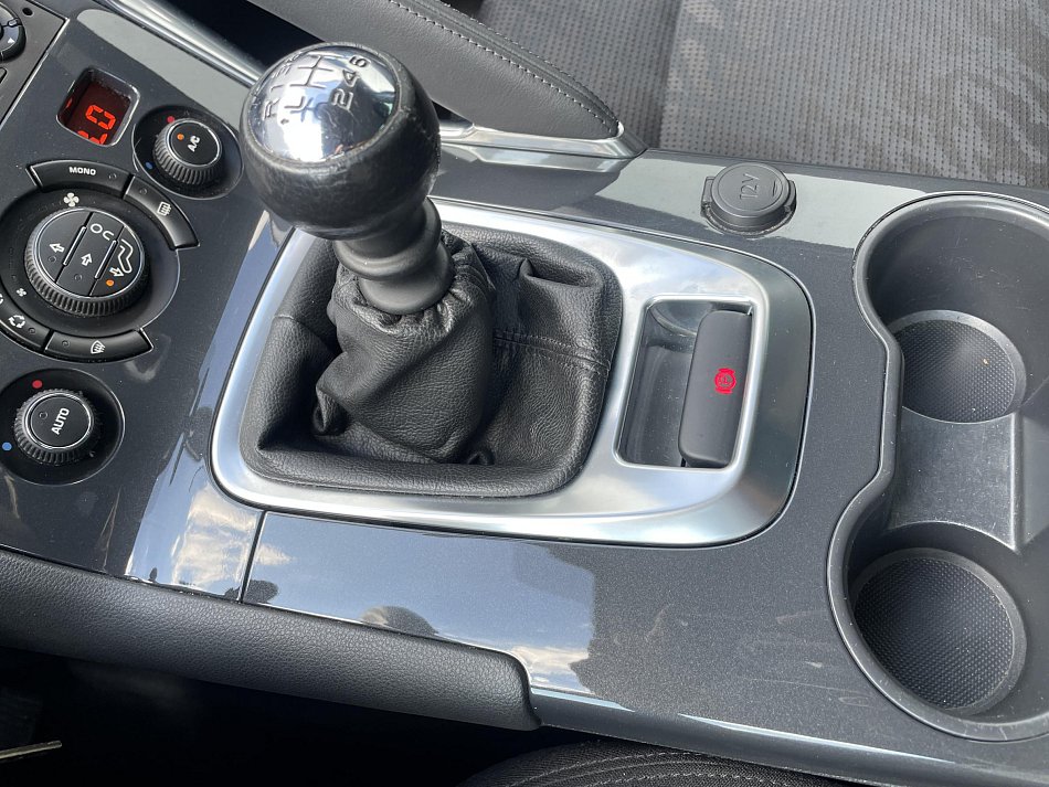 Peugeot 3008 1.6 HDi Active