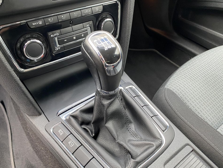 Škoda Superb II 2.0 TDI Ambition