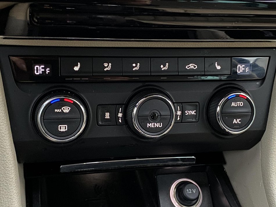 Škoda Superb III 2.0 TDi  4x4