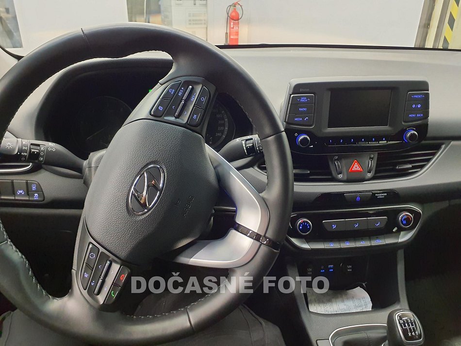 Hyundai I30 1.6 CRDi Trikolor