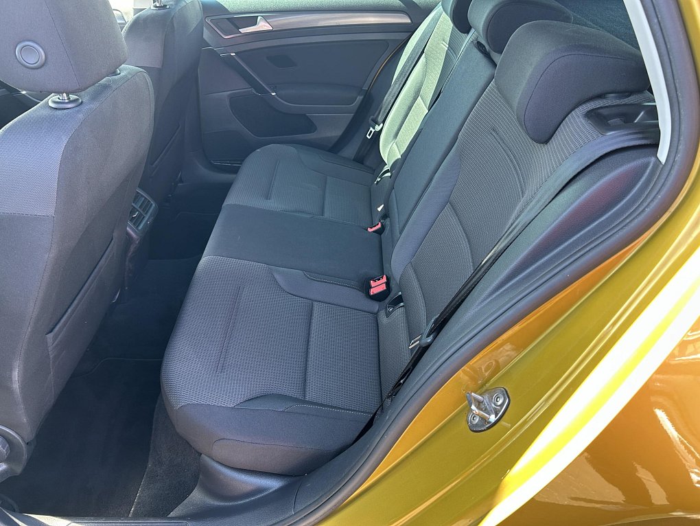 Volkswagen Golf 2.0TDi 