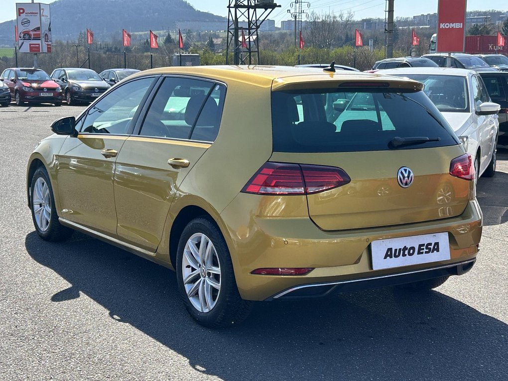 Volkswagen Golf 2.0TDi 