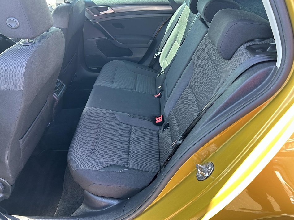 Volkswagen Golf 2.0TDi 