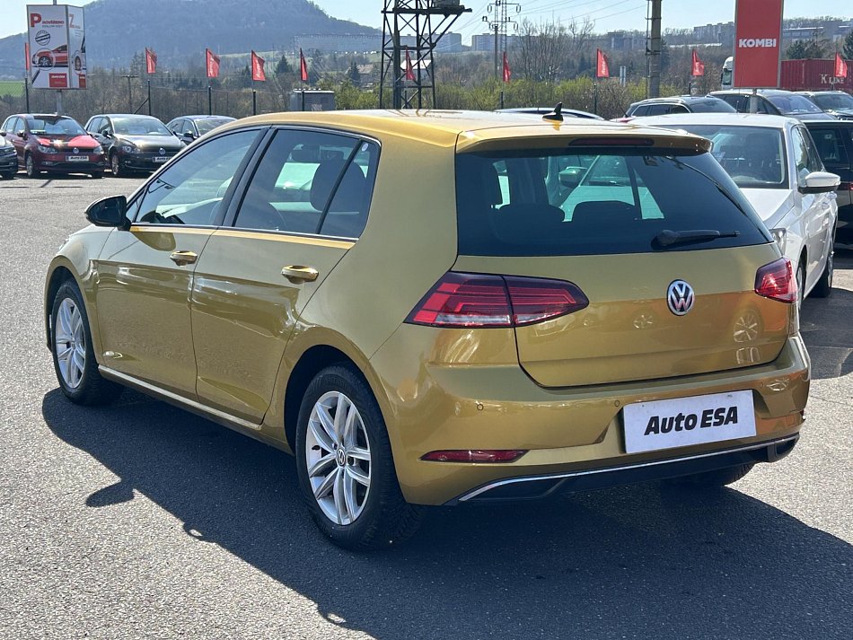 Volkswagen Golf 2.0TDi 