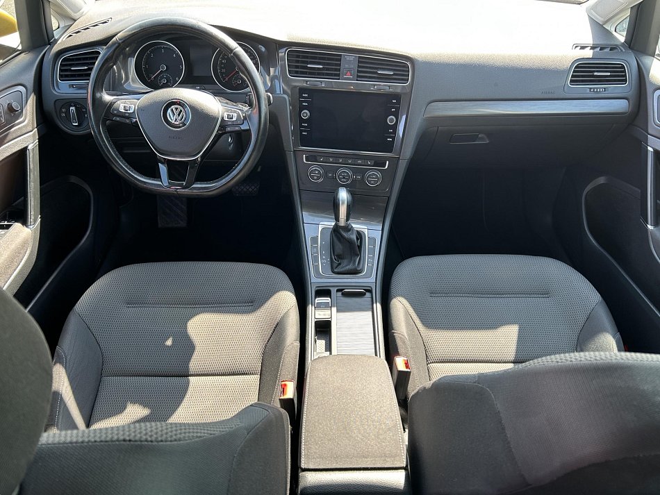 Volkswagen Golf 2.0TDi 