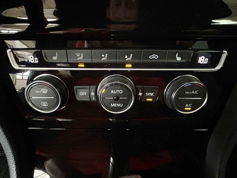 Volkswagen Golf 2.0 TSI  4x4