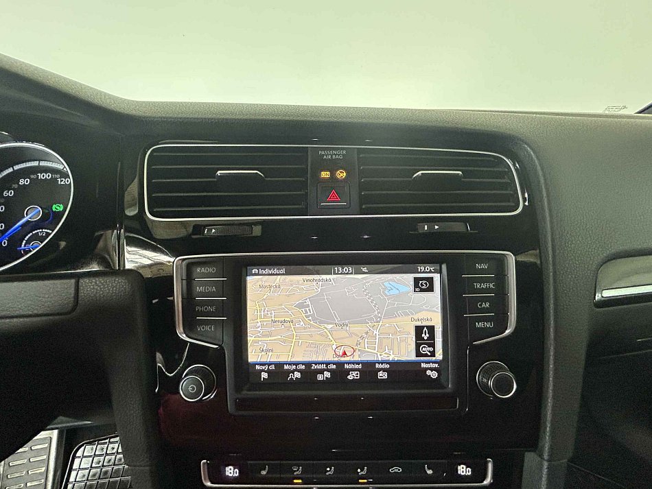 Volkswagen Golf 2.0 TSI  4x4