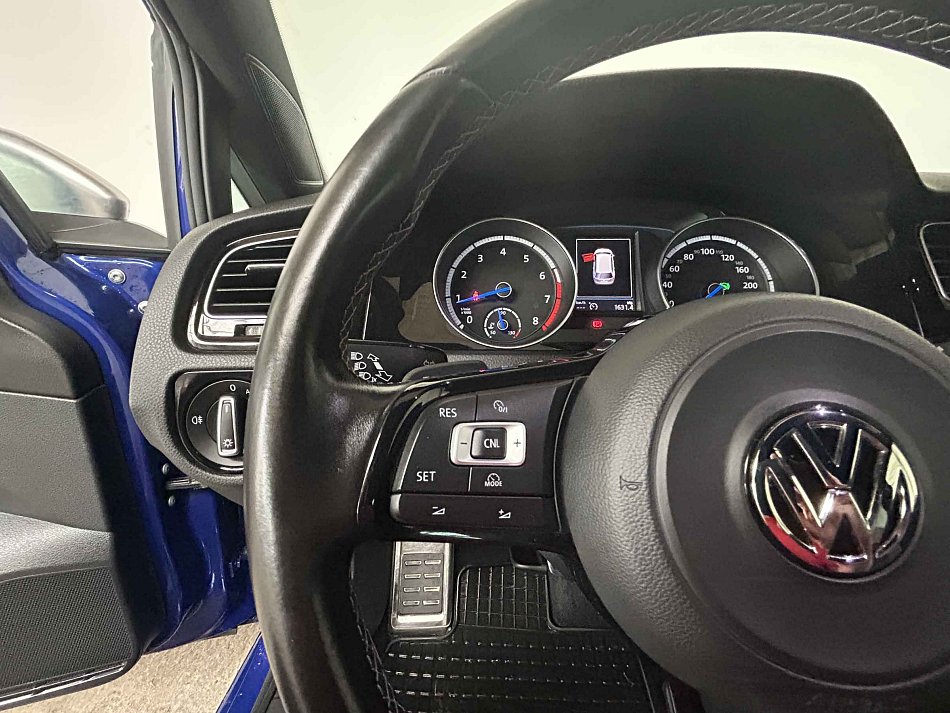 Volkswagen Golf 2.0 TSI  4x4