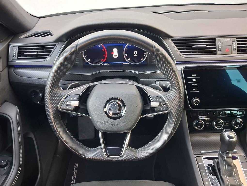 Škoda Superb III 2.0 TDi SportLine 4X4