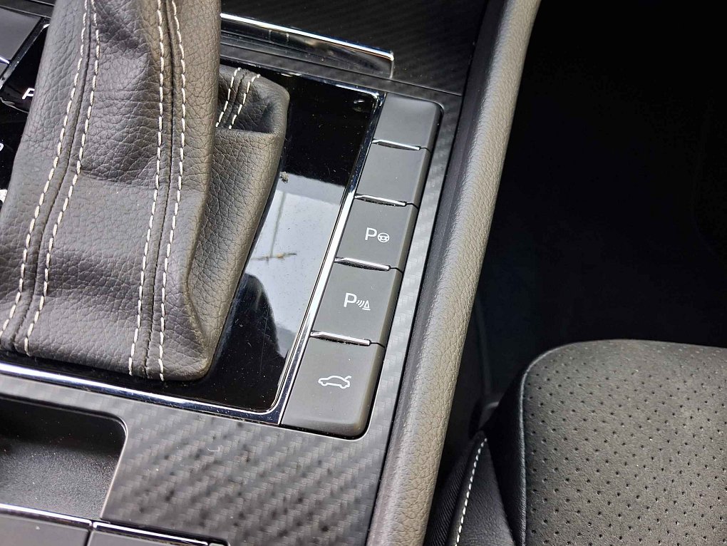 Škoda Superb III 2.0 TDi SportLine 4X4