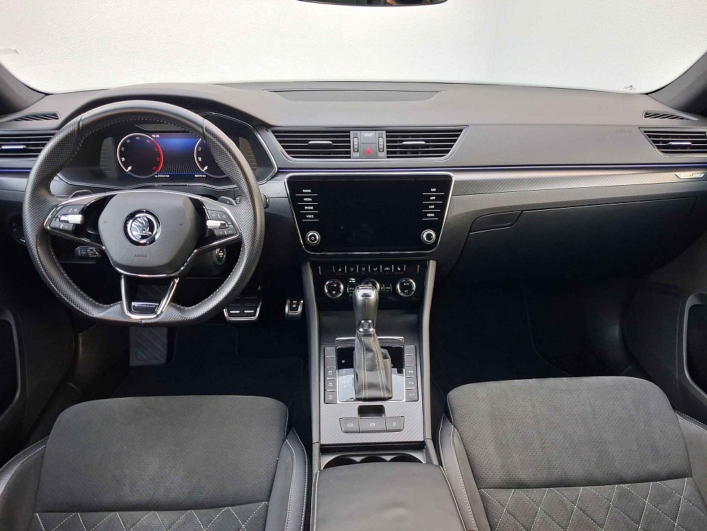 Škoda Superb III 2.0 TDi SportLine 4X4