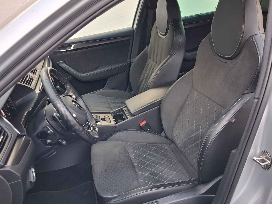 Škoda Superb III 2.0 TDi SportLine 4X4