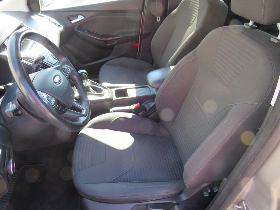 Ford Focus 1.5EB 