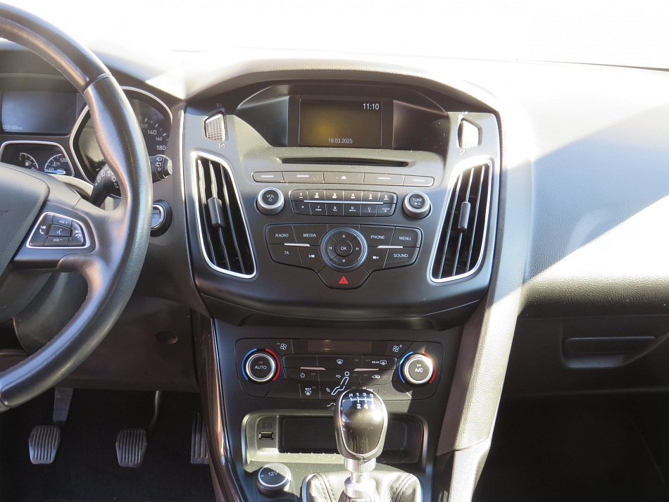 Ford Focus 1.5EB 