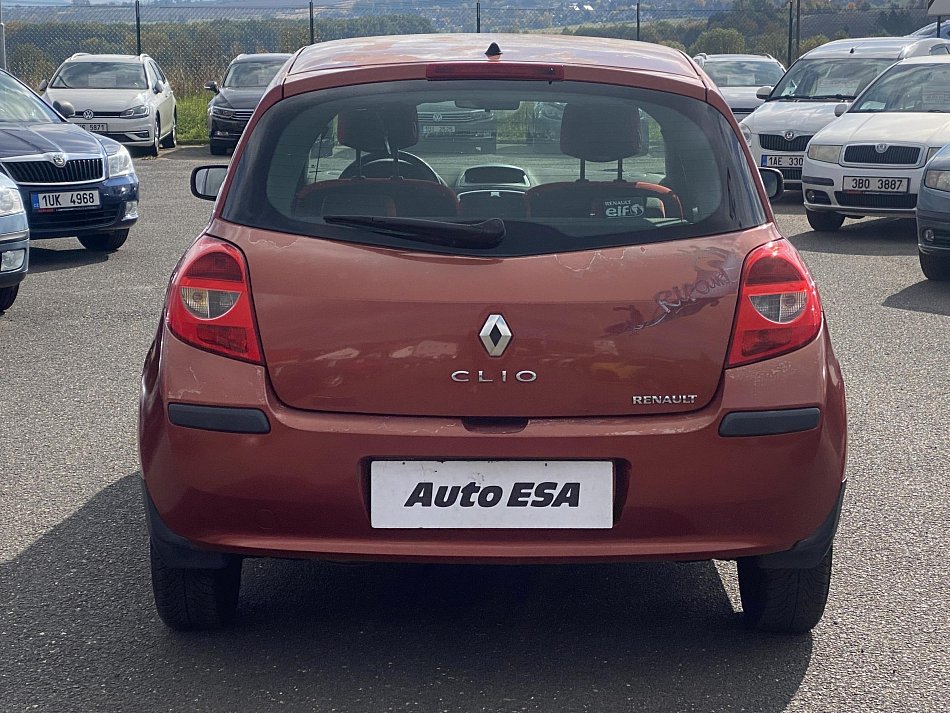 Renault Clio 1.2 i 