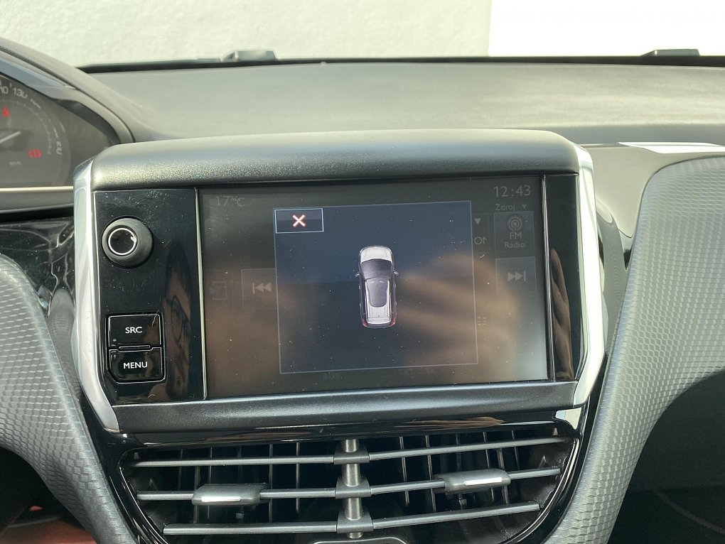 Peugeot 2008 1.2PT Crossway