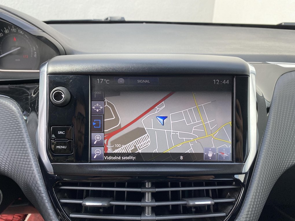 Peugeot 2008 1.2PT Crossway