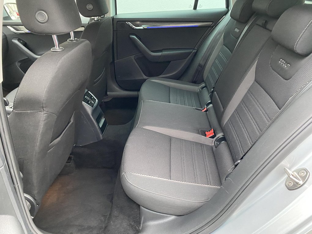 Škoda Octavia III 2.0 TDi Scout 4x4
