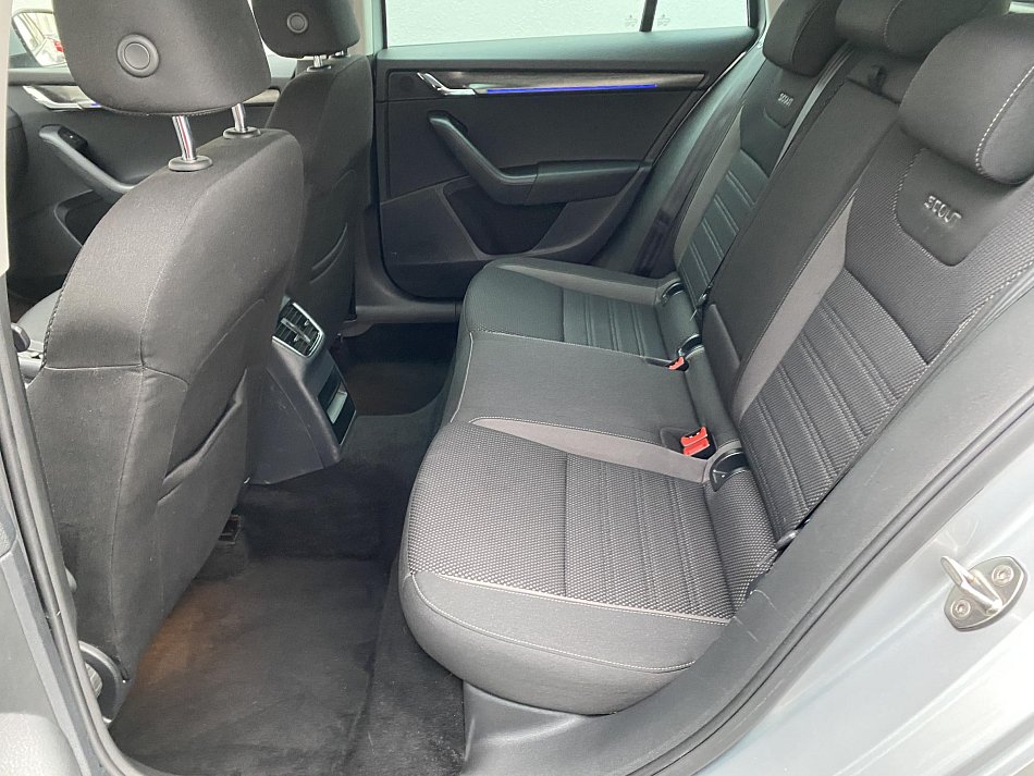 Škoda Octavia III 2.0 TDi Scout 4x4