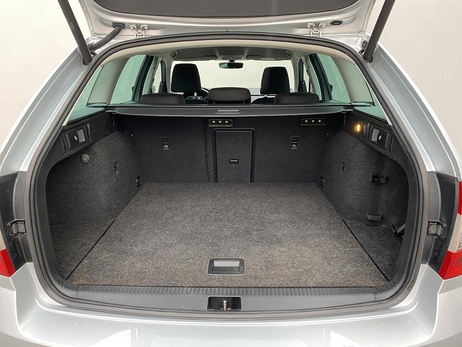 Škoda Octavia III 2.0 TDi Scout 4x4