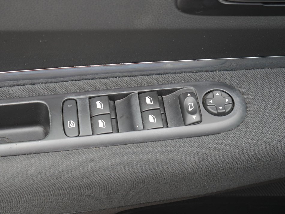 Peugeot 3008 1.6HDi 