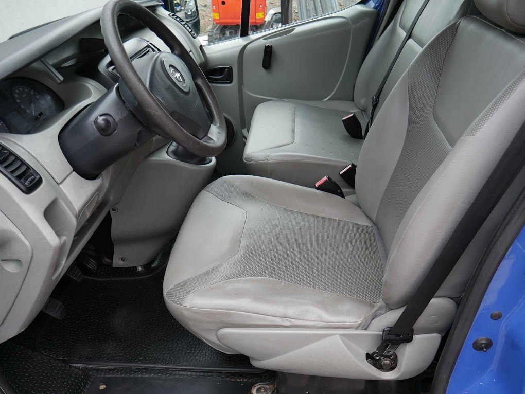 Opel Vivaro 2.0CDTi  L1H1