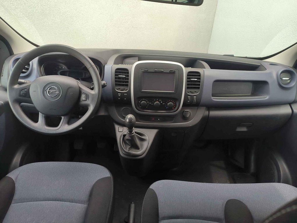 Opel Vivaro 1.6CDTi  6míst