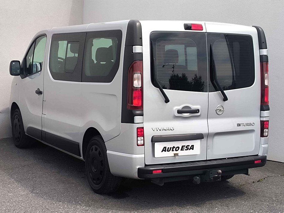 Opel Vivaro 1.6CDTi  6míst