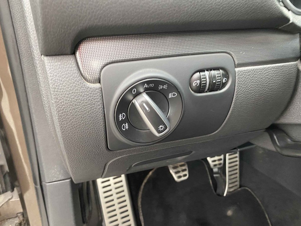 Volkswagen Golf 2.0 TDi Style