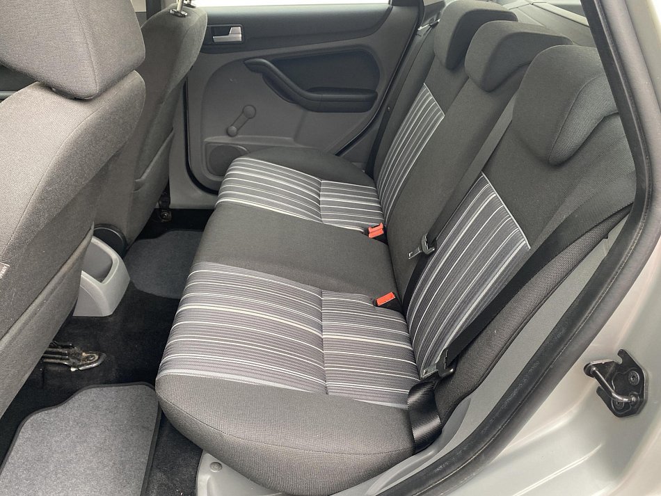 Ford Focus 1.6 i Trend