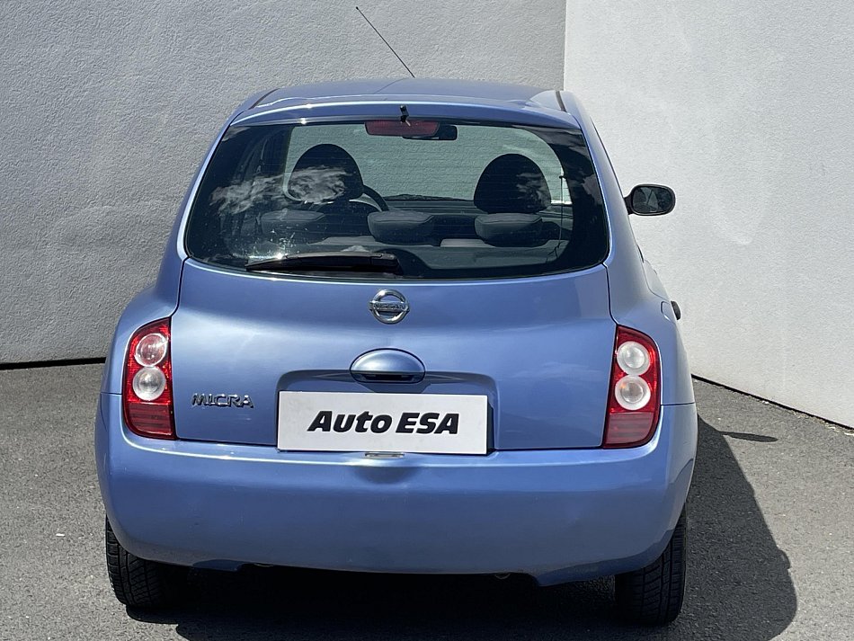 Nissan Micra 1.0i 