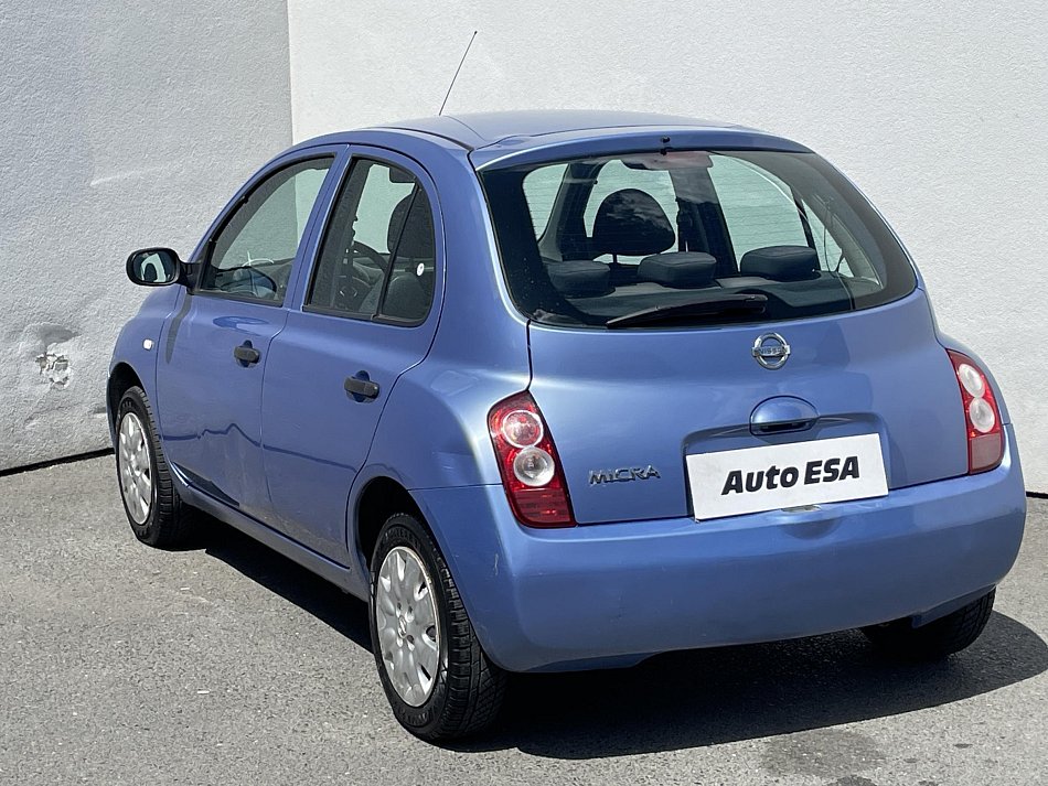 Nissan Micra 1.0i 
