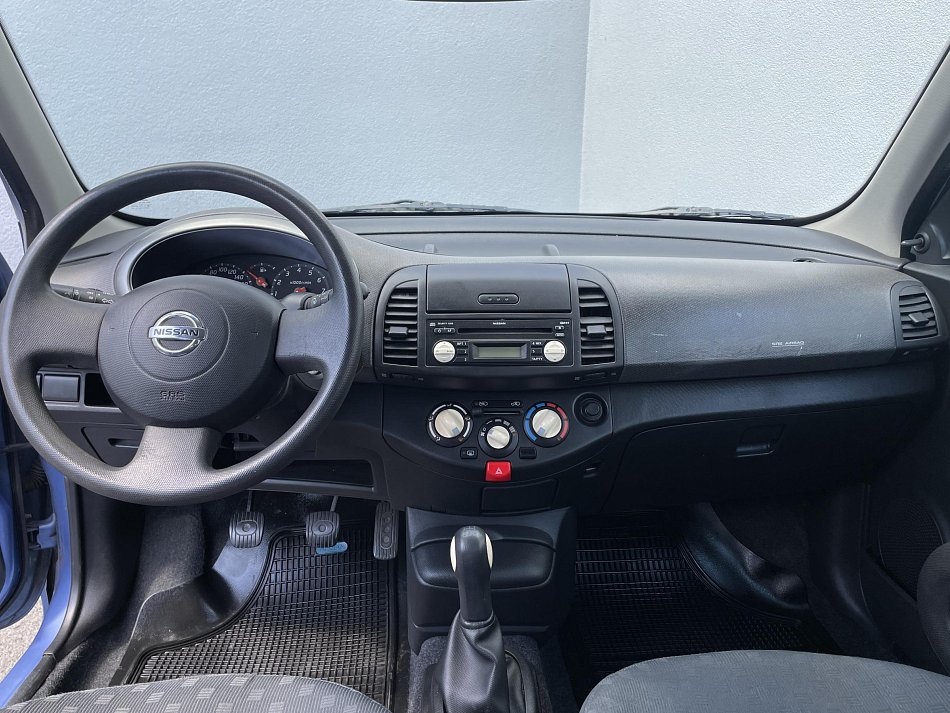 Nissan Micra 1.0i 