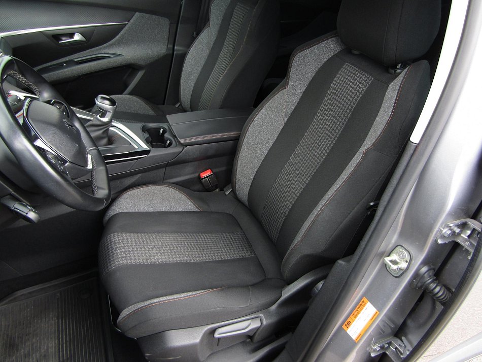 Peugeot 5008 1.3 T 