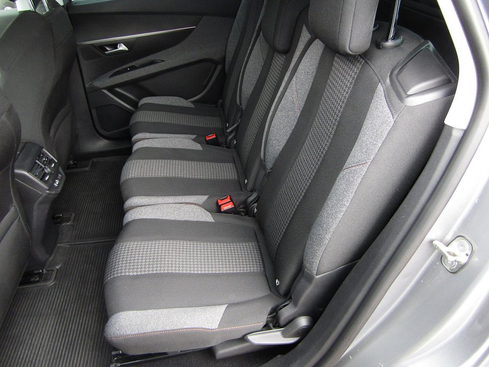 Peugeot 5008 1.3 T 