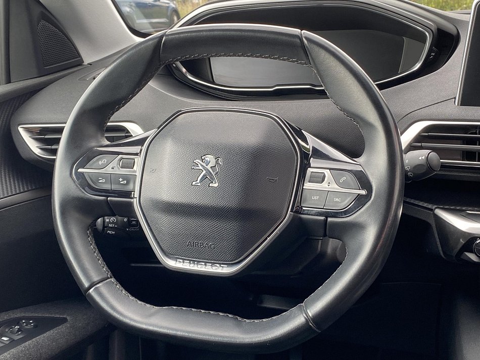 Peugeot 5008 1.3 T 
