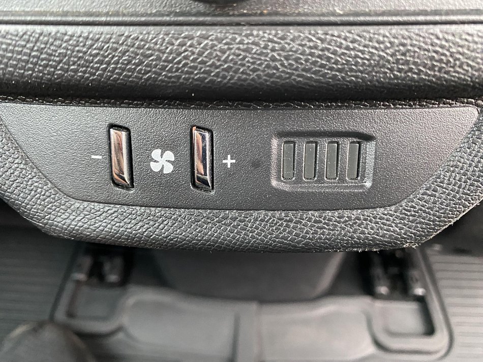Peugeot 5008 1.3 T 
