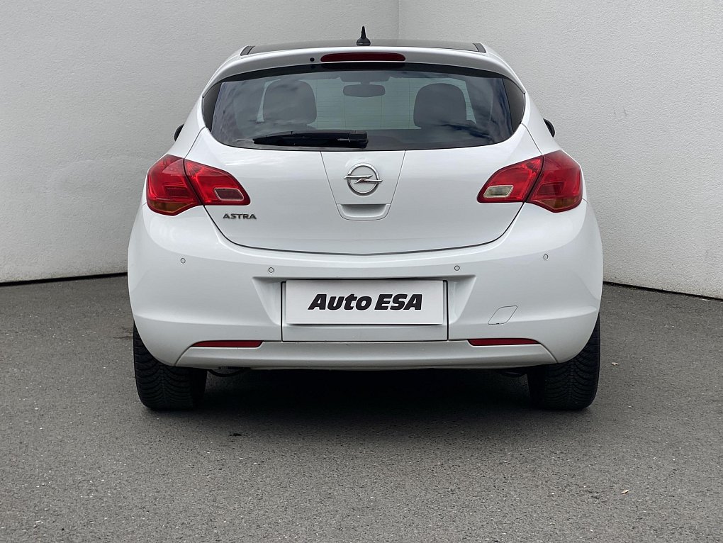 Opel Astra 1.4 T 